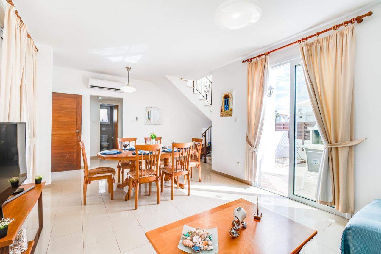 Villa Rosedale By Ezoria Villas Айя Напа Екстериор снимка