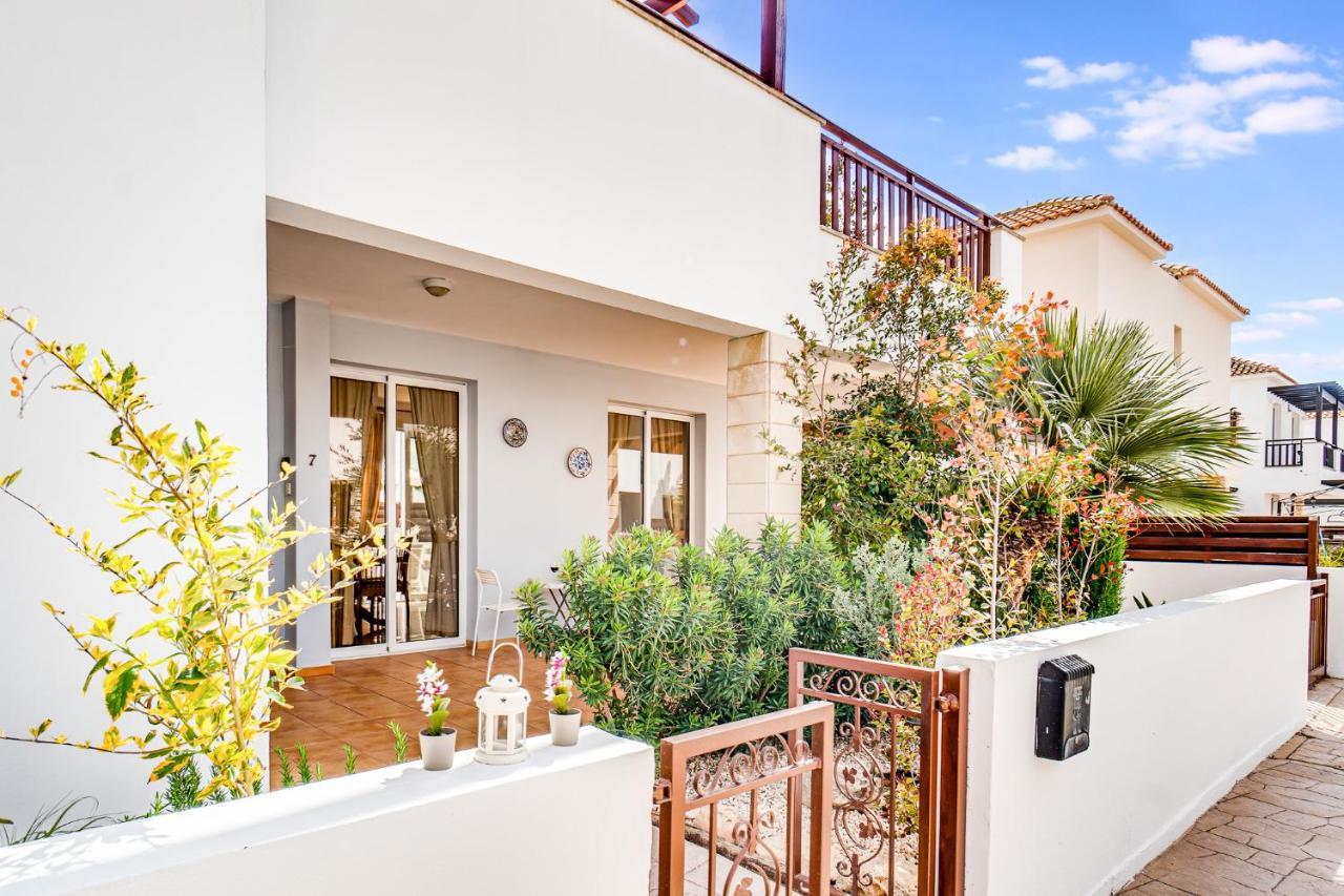 Villa Rosedale By Ezoria Villas Айя Напа Екстериор снимка